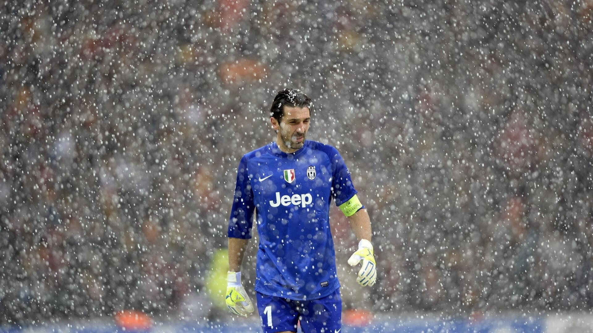 开云官网app-【新一代观众体验】虚拟互动、360度全景带你走进赛场！，vr全景表演